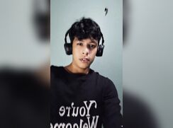 Garoto Jean exibindo o pau cam boys porn