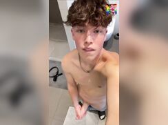 [HBW] Jerking Time In The Bathroom 1291717