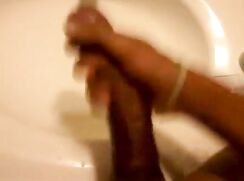 YOUNG DUDE BUSS A NUT IN THE SINK