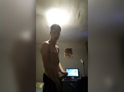 cute fit big cock guy jacking off show in the dark gay porn tube