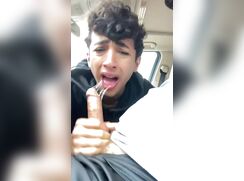 Twink likes making new friends