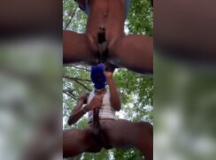 LOOK HOW GUD THAT BIG DICK LOOKS FUCKING THAT HOLE