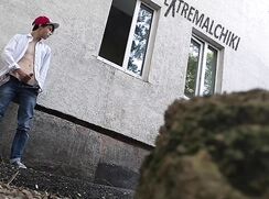 [Archive of GBT][0516] Teen wanking outdoors