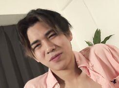 Nervous Twink and the Horny Dad