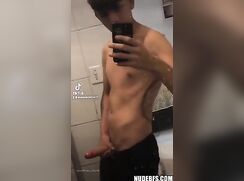 TikTok twink