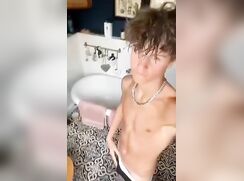 Zac-shy twink showing