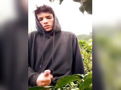 FIELD WANKING WITH JASSIEL