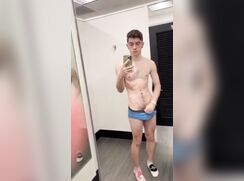 [Archive of GBT][0576] Wanking in a change room