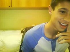 Young latino wank on cam