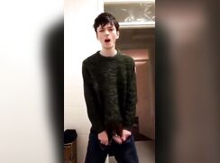 Scruffy Verbal Twink Cums Porn Boys