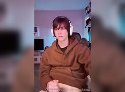 [HOT OF][1088] Hot OF wanking clip