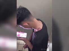 Spy On Asian Twink Wank