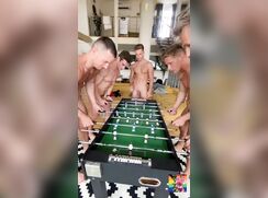 [HBW] Naked Football Play 23102352