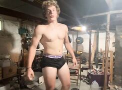 Hot bodybuilder workout wow