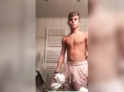 Sleepy boy strips, wanks and fingers himself in the bath (no cum)