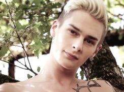 SEXY BOY LOVES TO WALK NAKED IN THE WOODS SOLO PORN