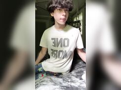 Inky Twinky Riding on dildo cam boys porn