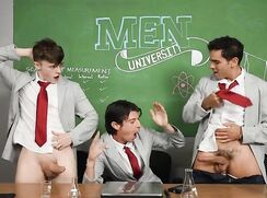 SCHOOL BOYS CLASSROOM GAY PORN TUBE