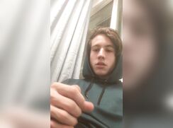 MWRG21 Wank in the bathroom and cum