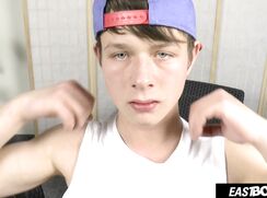 EastBoys Cute skinny boy Elliot Holloman handjob