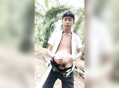 [Archive of GBT][0627] Big lips likes his nipple