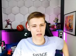 CUTE Twink Boy Bert Cums