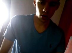 [ABX][VIP] Hung dutch guy wanks while his girlfriend is out to work