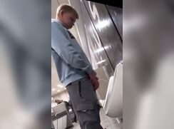 Spy Blond teen pissing