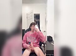 cute big cock guy on gamer chair baited off