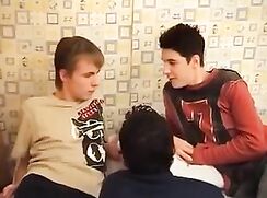 vant la caméra dans les années classic gay teen porn