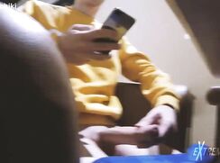 TEEN JERKS OFF IN FASTFOOD RESTAURANT