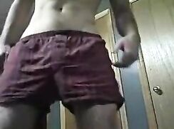 Fit guy jerk twink gay porn