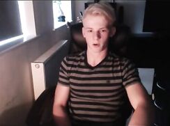Blonde cutie masturbating
