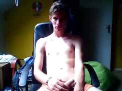 cute blonde chat wanking off on cam