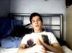 Rhys UK HorseCock Bedroom Porn