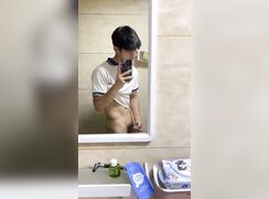 Asian twink cums in his bathroom