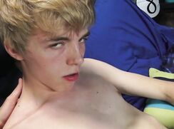 BLONDE BOY HELPED TO CUM HELP PORN TWINK