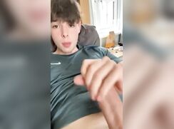 Young Twink Cumsssss