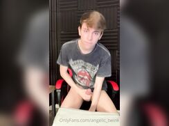 [HOT OF][1583] Hot OF wanking clip