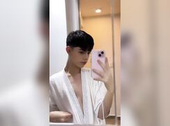 cute Columbian boy wants a Daddy