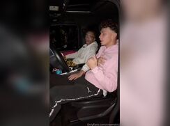 Hot zlightskin getting sucked off by guy friend