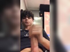 [Archive of GBT][0757] A cutie wanks!