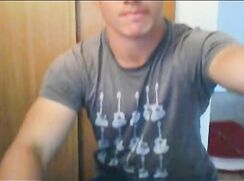 bubble butt amateur cum on cam with ass play