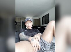 Hot Latino Jock Blows A Geyser Porn Boys