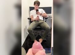 Goran present his cock and his wanking