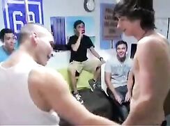 Frat bro leans in for a kiss when he fucks him in the bunk