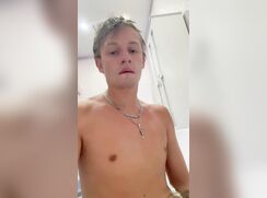 Oscar solo twink blond porn