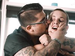 ♥ Un flic qui aime la bite X ♥