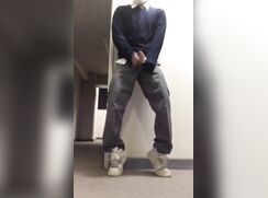 ABX#00012 - Quickly playing on public