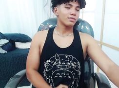 18 year old Donnie Cum Twink Gay Porn